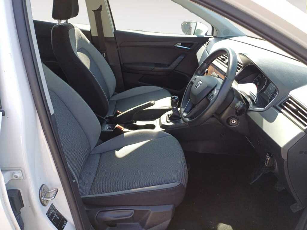Compare Seat Ibiza 1.0 Mpi Se Technology LL67NVM White