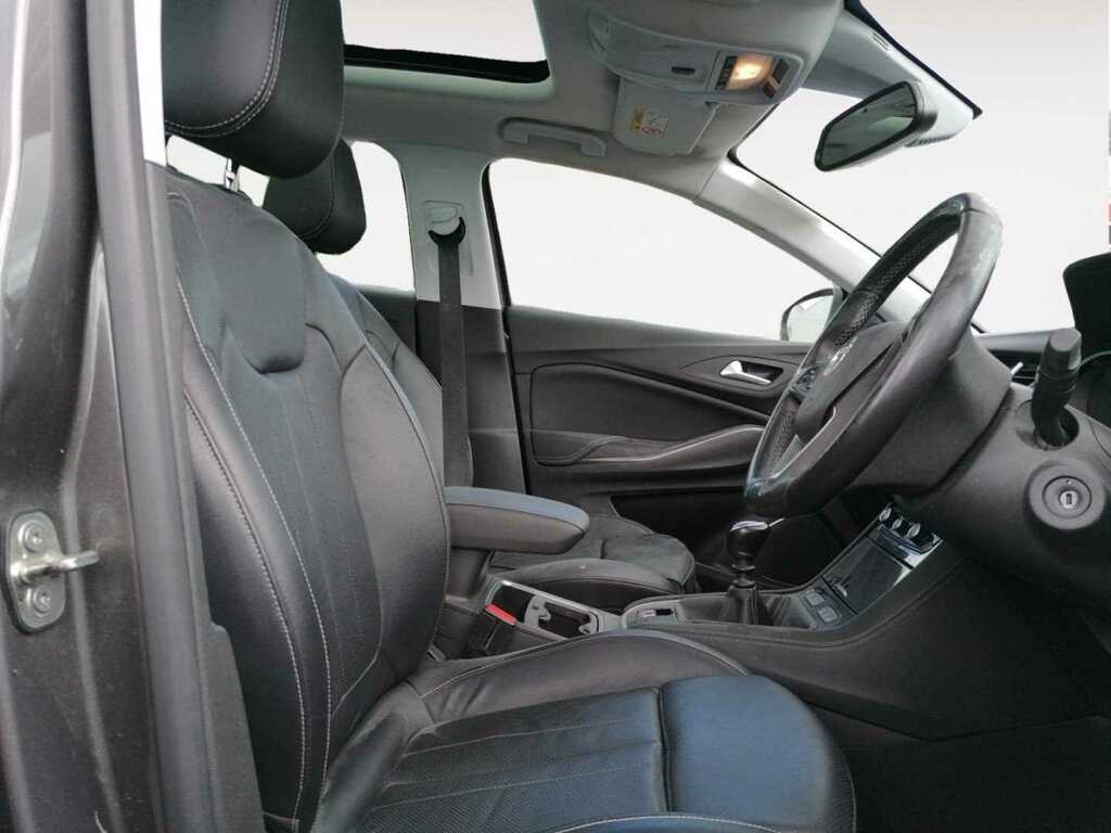 Compare Vauxhall Grandland X 1.2 Turbo Elite Nav AP70YRW Grey