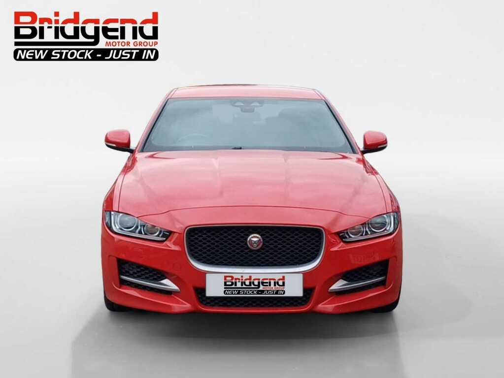 Compare Jaguar XE R-sport PK68ORU Red