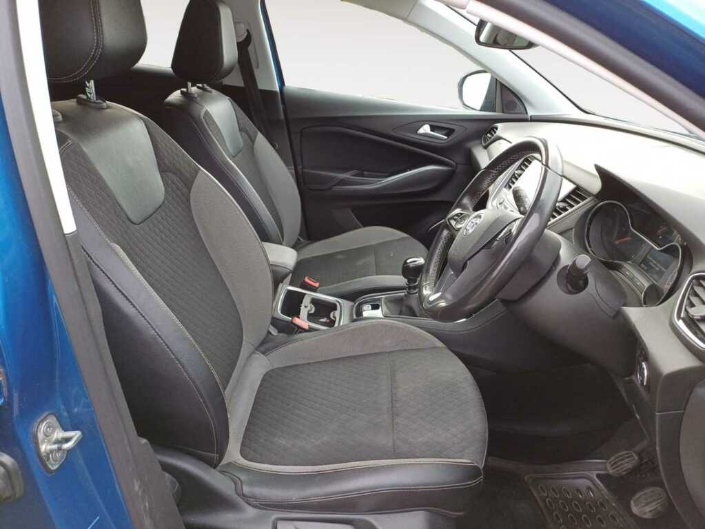 Vauxhall Grandland X 1.6 Turbo D Blueinjection Sport Nav Blue #1