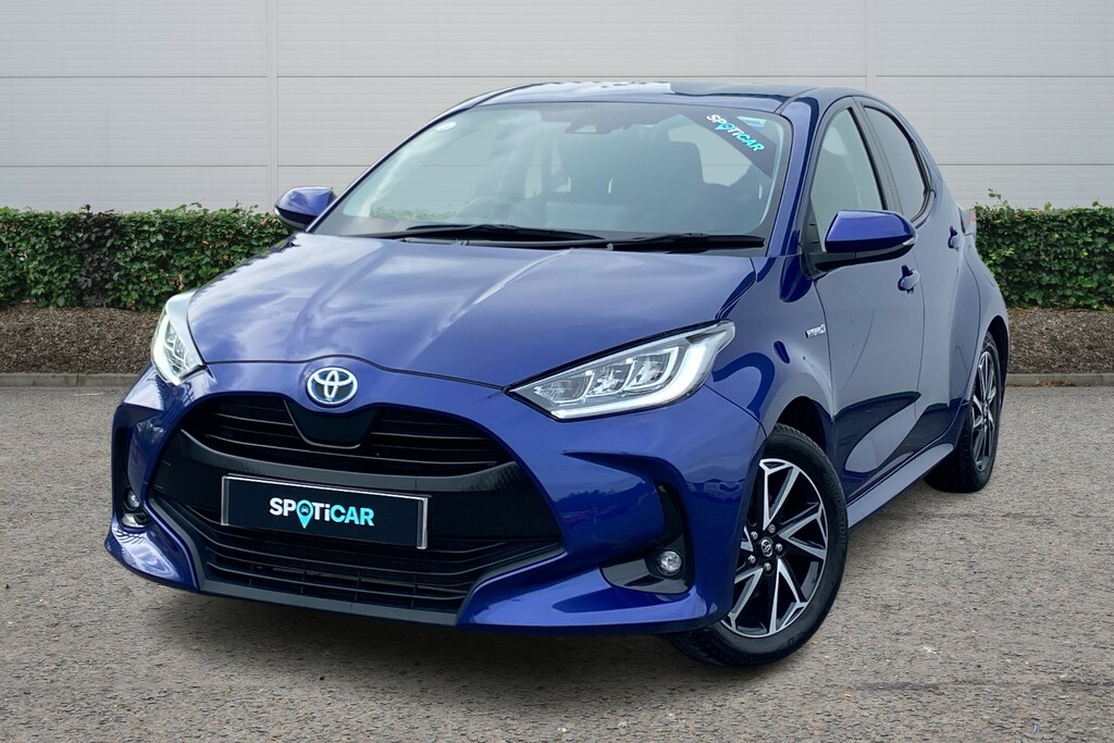 Compare Toyota Yaris Yaris Design Hev Cvt BK21PVN Blue