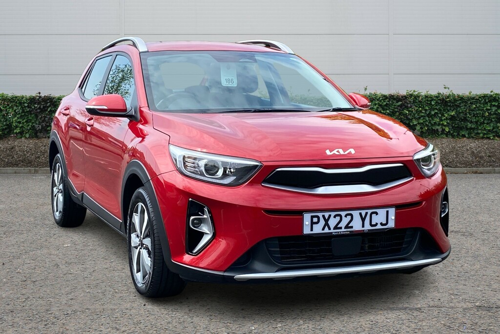 Compare Kia Stonic 2 S-a PX22YCJ Red