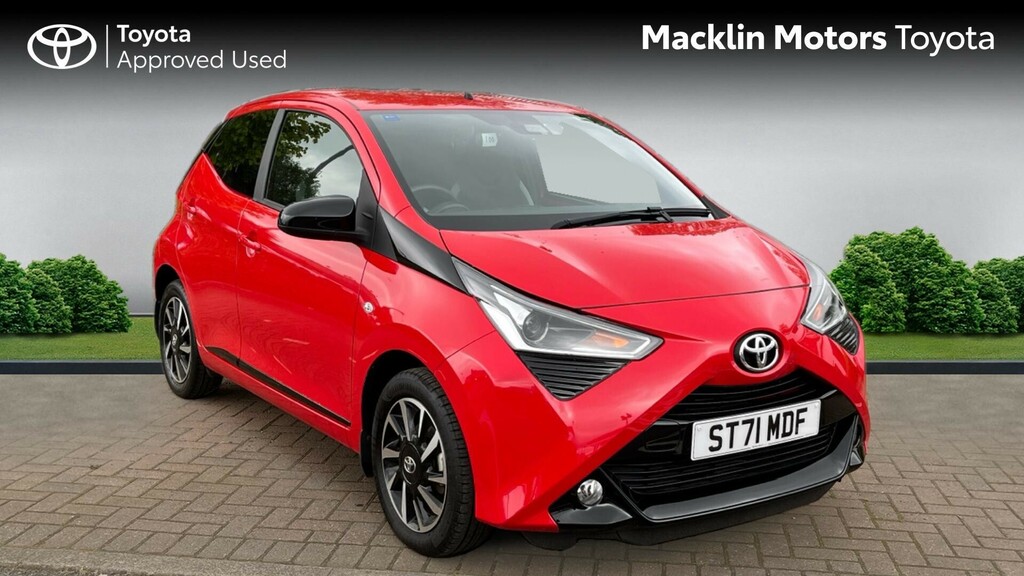 Compare Toyota Aygo X X-trend ST71MDF Red