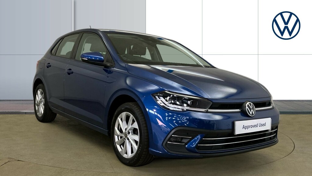 Compare Volkswagen Polo Style VO72SYH Blue