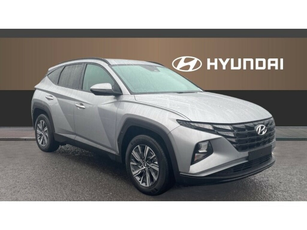 Compare Hyundai Tucson Se Connect SL73WCZ Silver