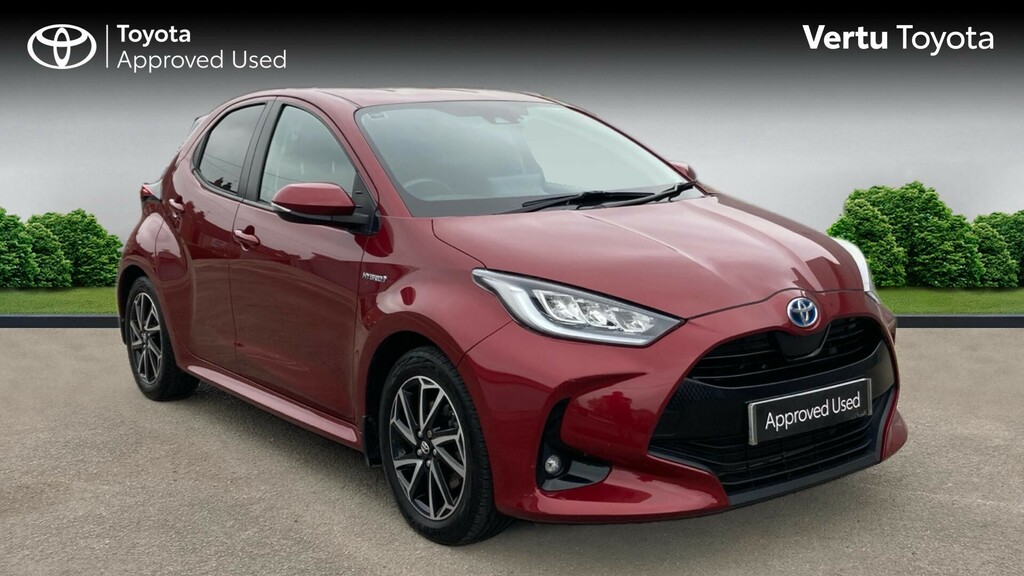 Compare Toyota Yaris Design YM21DVU Red