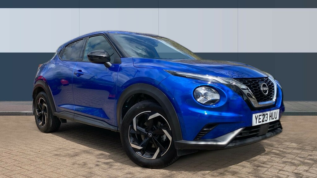 Compare Nissan Juke N-connecta YE23HUU Blue