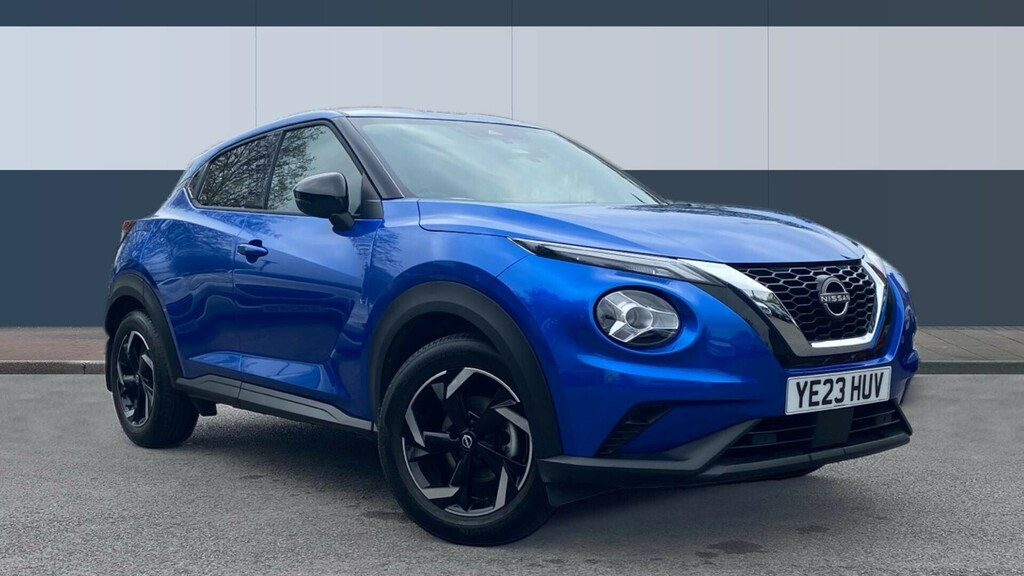 Compare Nissan Juke N-connecta YE23HUV Blue