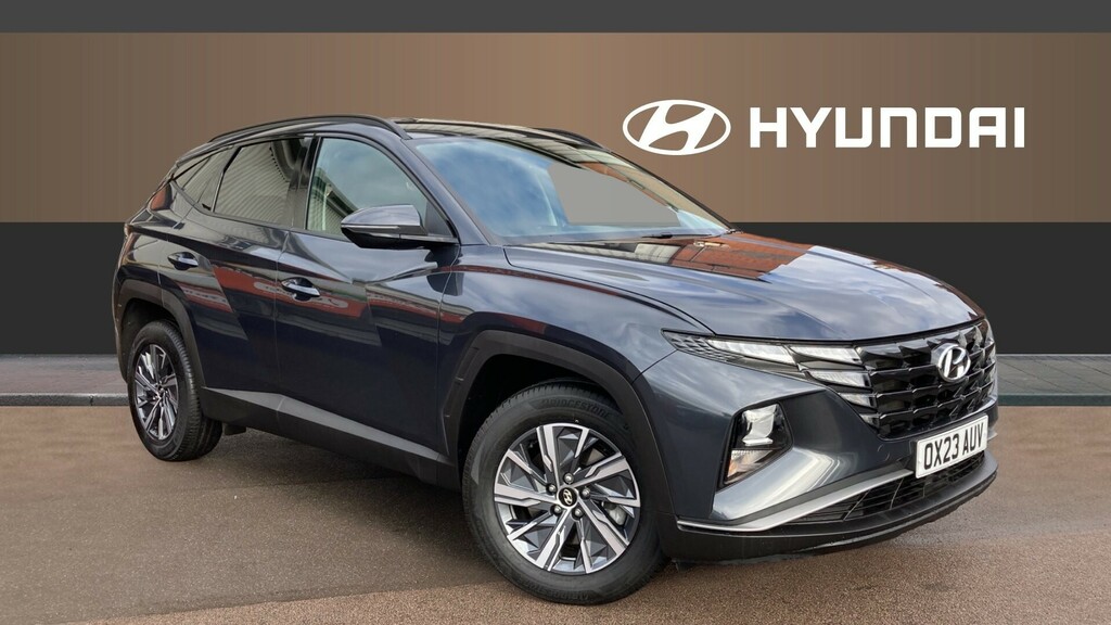 Compare Hyundai Tucson Se Connect OX23AUV Grey