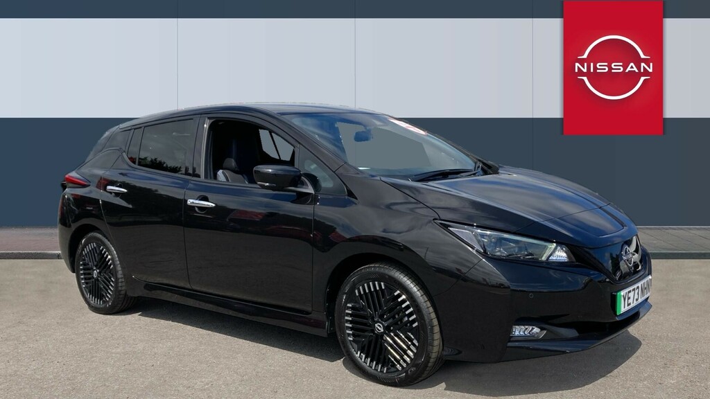 Compare Nissan Leaf Tekna YE73NHN Black
