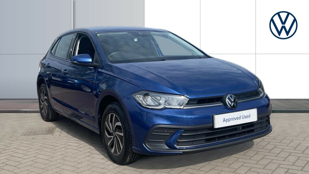 Compare Volkswagen Polo Life GM23CXD Blue