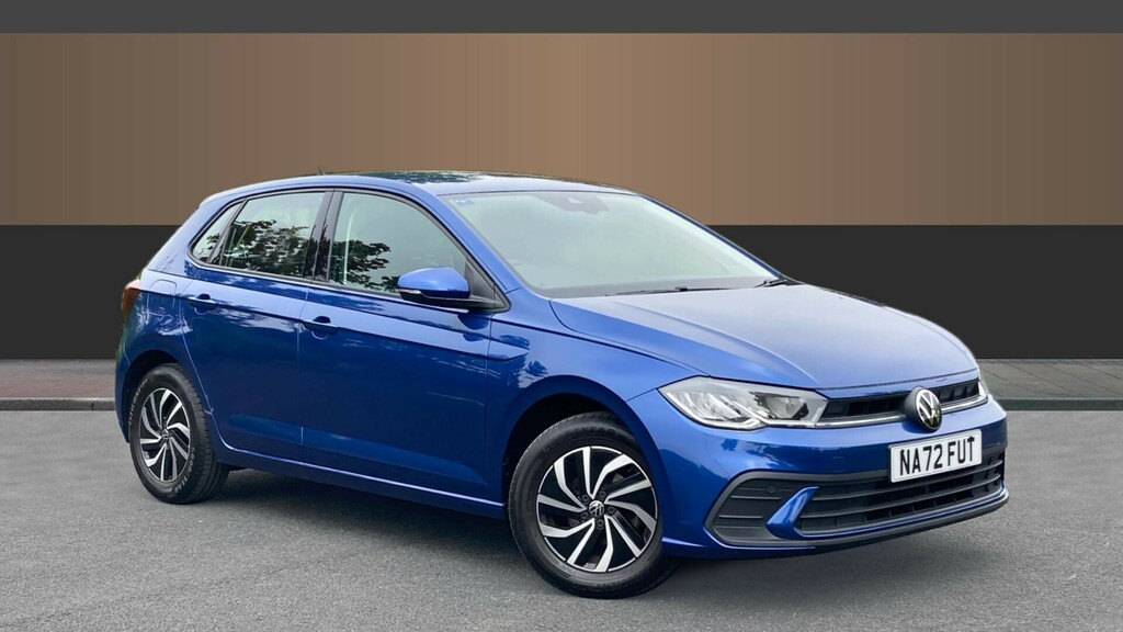 Compare Volkswagen Polo Life NA72FUT Blue