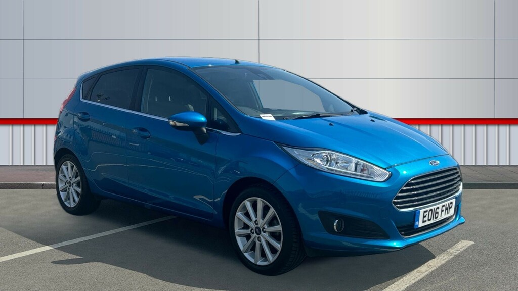 Compare Ford Fiesta Titanium EO16FHP Blue