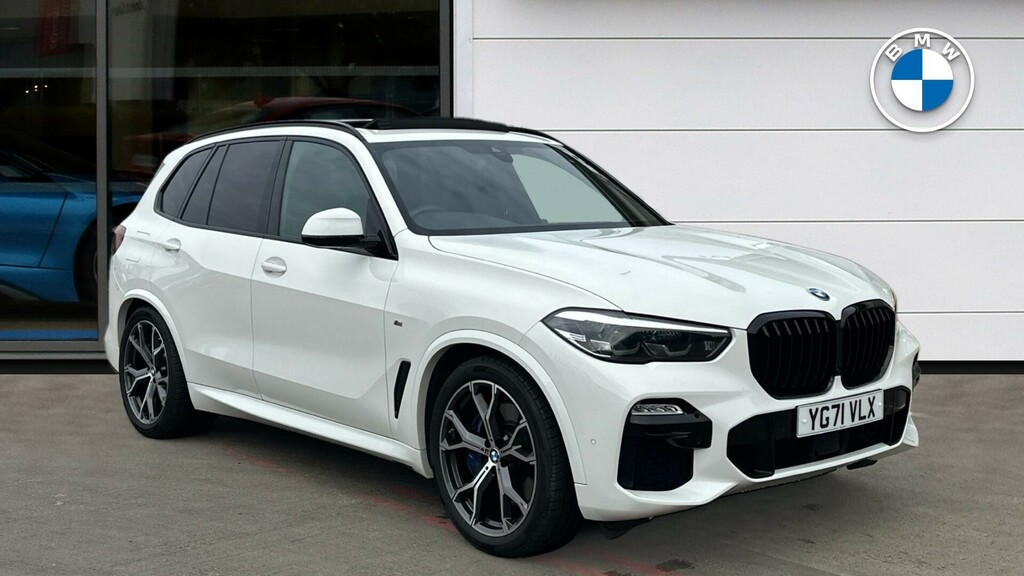 Compare BMW X5 M M Sport YG71VLX White