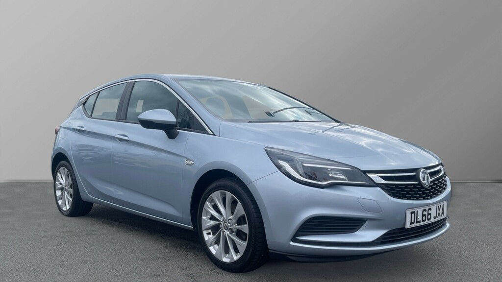 Compare Vauxhall Astra Design DL66JXA Blue