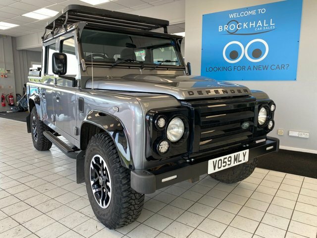 Compare Land Rover Defender 110 110 Xs 2.4 Dcb 122 Bhp VO59MLY Grey