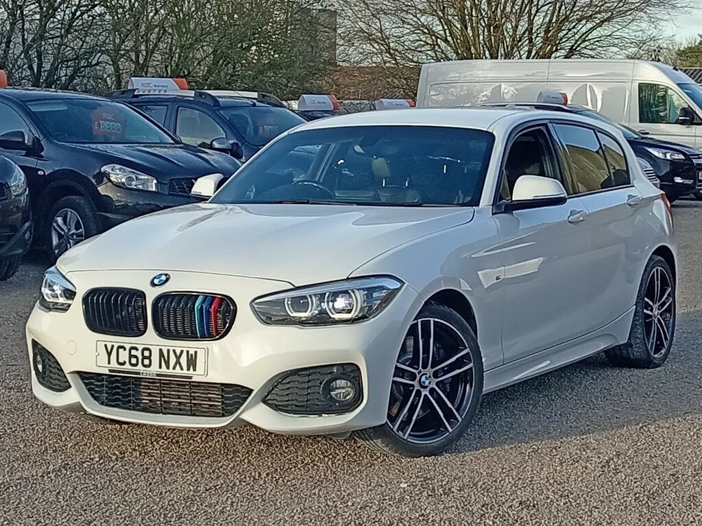 Compare BMW 1 Series 118D M Sport Shadow Edition YC68NXW White