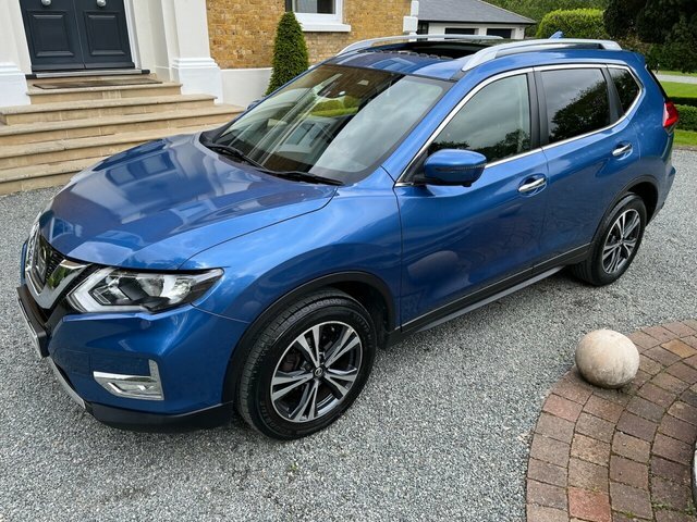 Compare Nissan X-Trail 1.6 Dci N-connecta Xtronic 130 Bhp MM67UUE Blue