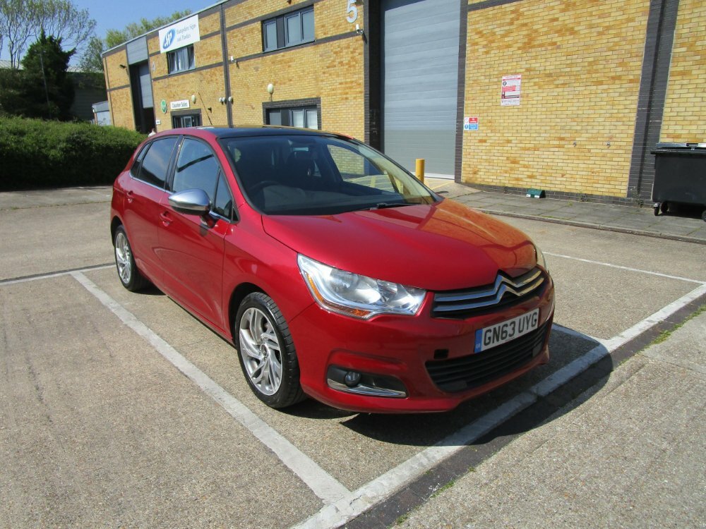 Compare Citroen C4 Hdi Selection 5-Door Low Mileage, Economical GN63UYG Red