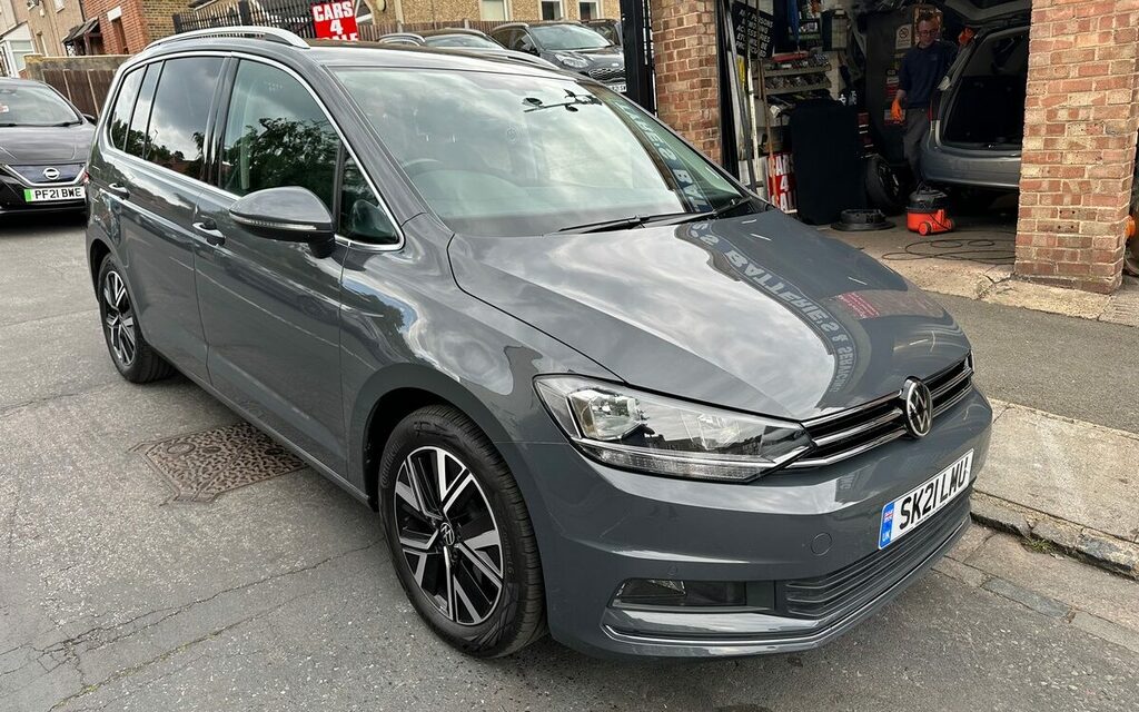 Compare Volkswagen Touran 1.5 Tsi Evo Sel Dsg Euro 6 HK72TSV Grey