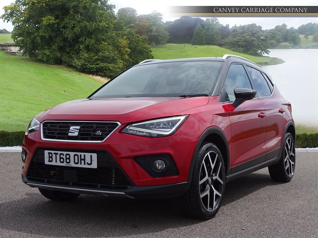 Compare Seat Arona Fr Sport BT68OHJ Red