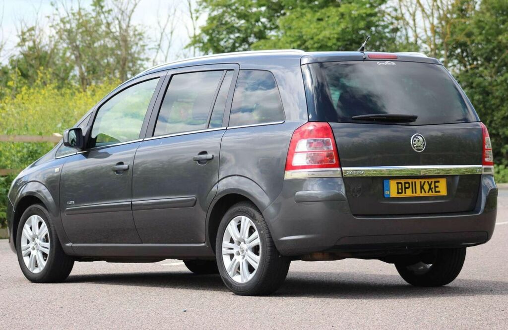 Compare Vauxhall Zafira Mpv 1.8 16V Elite Euro 5 201111 DP11KXE Grey