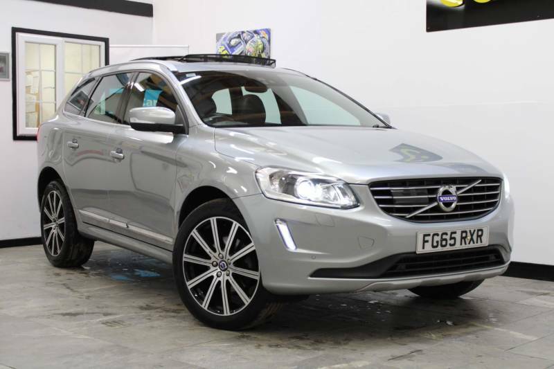 Compare Volvo XC60 D5 220 Se Lux Nav Awd Geartronic FG65RXR Silver