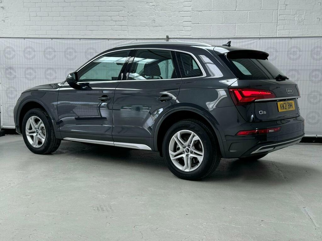 Compare Audi Q5 Suv 2.0 Tdi 40 Sport 2021 KW21BMV Grey