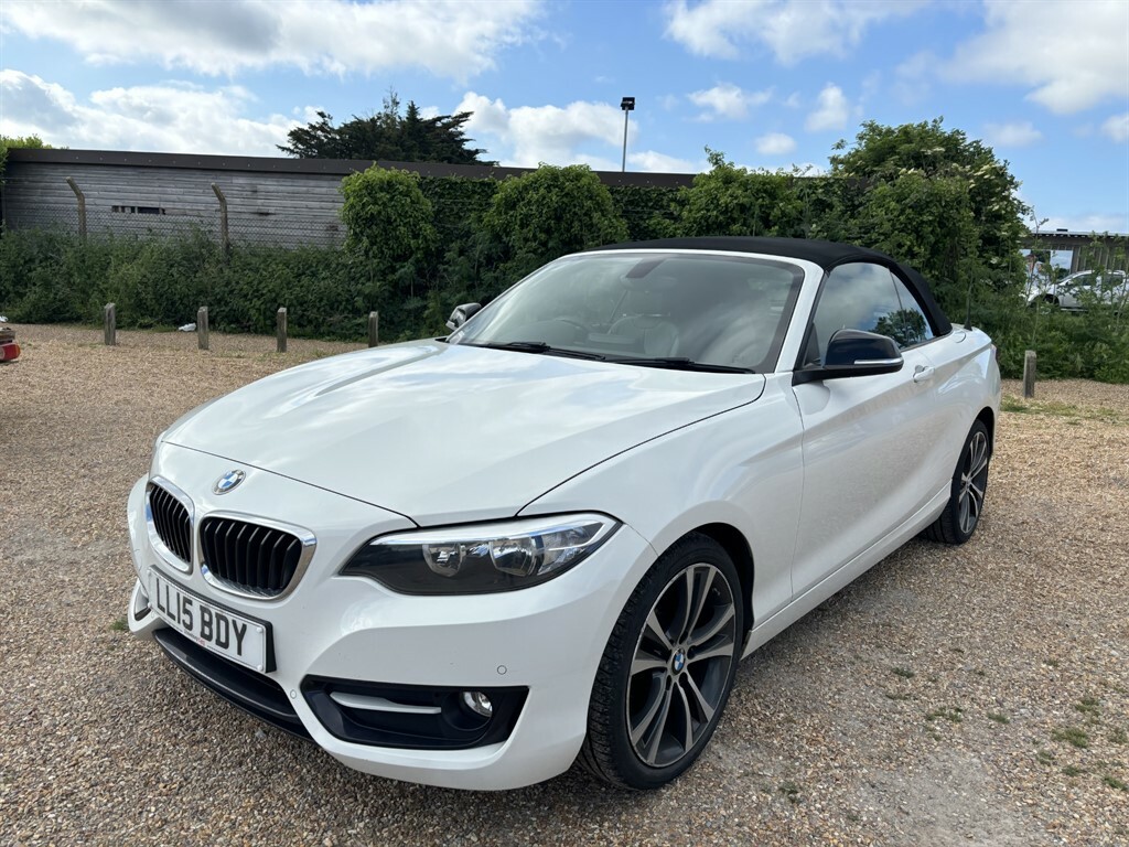 Compare BMW 2 Series Sport LL15BDY White