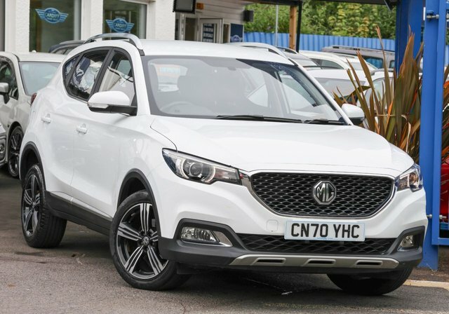 Compare MG ZS Zs 1.0 Exclusive 110 Bhp CN70YHC White