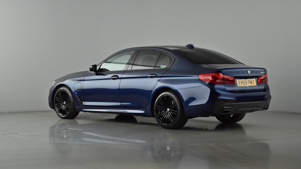 Compare BMW 5 Series 2.0 M Sport Phev RV69PWY Blue