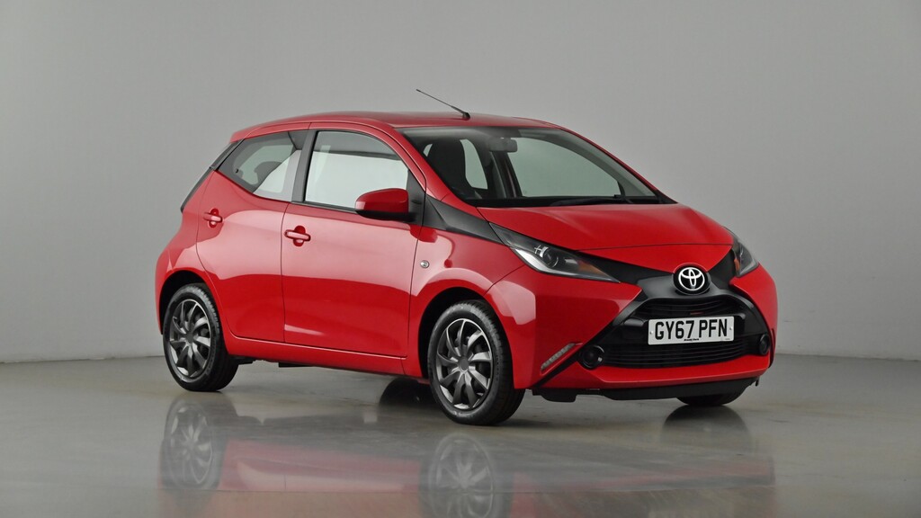 Compare Toyota Aygo 1.0 X-play GY67PFN Red