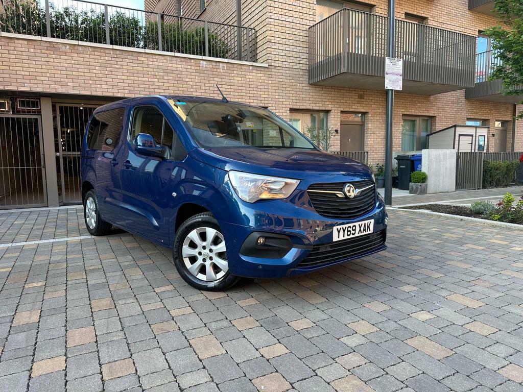 Compare Vauxhall Combo Life Life 1.5 Turbo D Blueinjection Energy Euro 6 Ss YY69XAK Blue