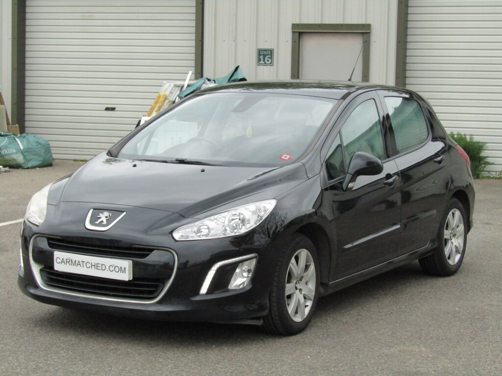 Compare Peugeot 308 1.6 Hdi 92 Active YD62FZE Black