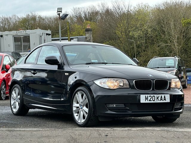 Compare BMW 1 Series 2.0 120D Se M20KAA Black
