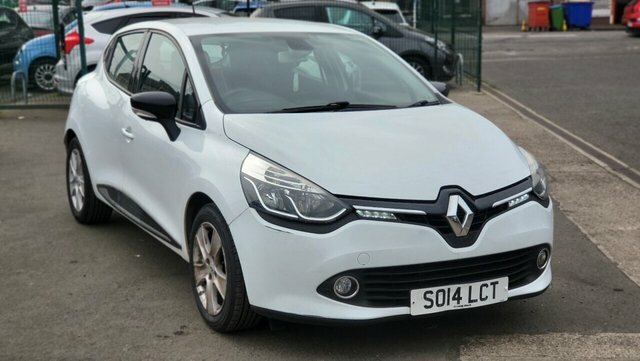 Compare Renault Clio 1.1 Dynamique Medianav SO14LCT White