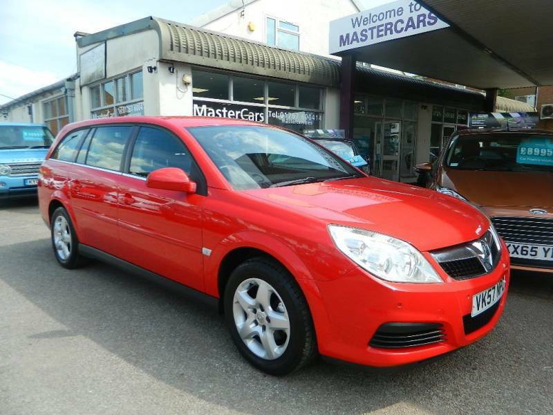 Compare Vauxhall Vectra 1.8I Vvt Exclusiv Estate - 71111 Miles Full Se VK57NPZ Red