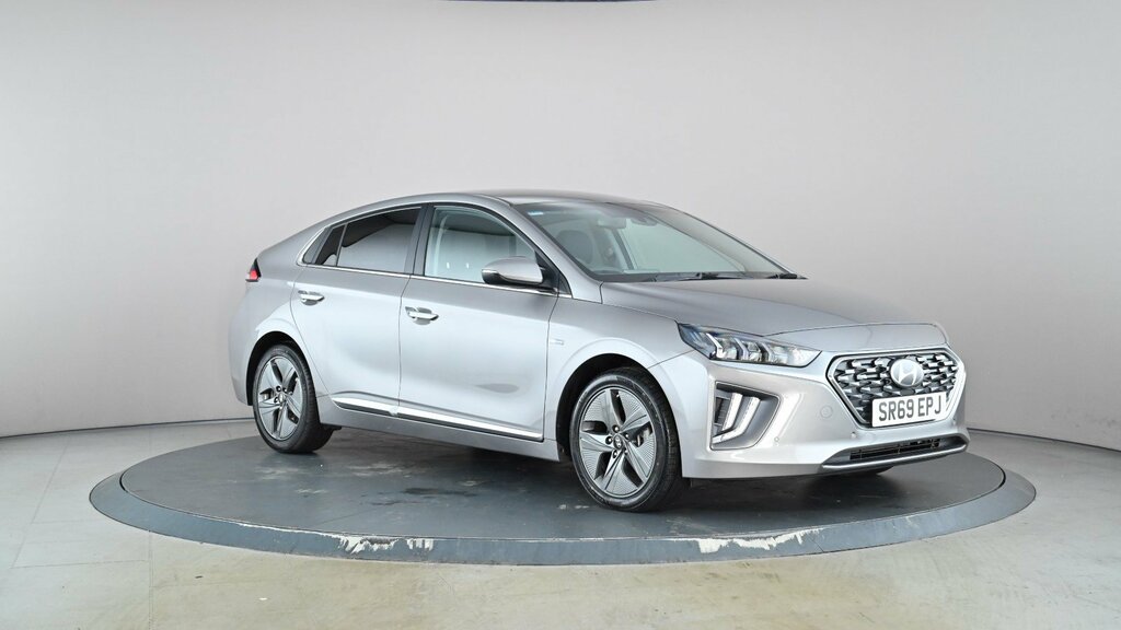 Compare Hyundai Ioniq 1.6 Gdi Hybrid Premium Se Dct SR69EPJ Grey