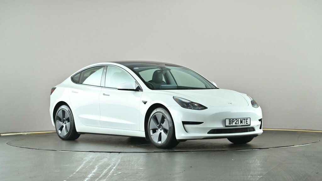 Compare Tesla Model 3 Standard Plus BP21MTE White