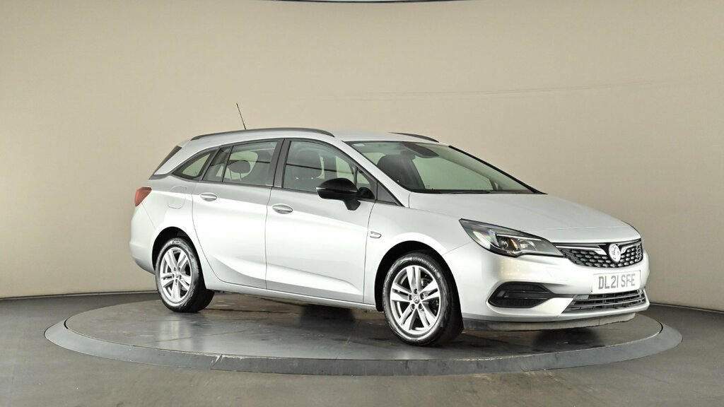 Compare Vauxhall Astra 1.5 Turbo D Business Edition Nav DL21SFE Silver