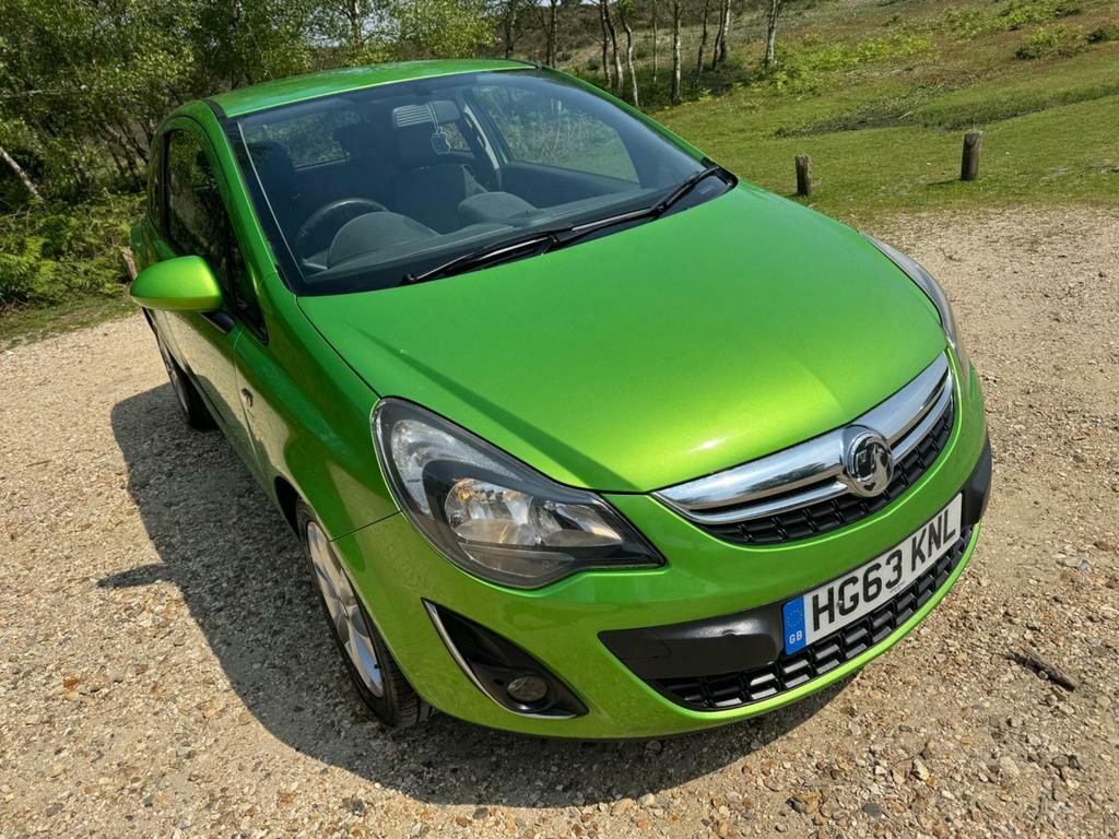 Compare Vauxhall Corsa 1.2 16V Excite Euro 5 HG63KNL Green