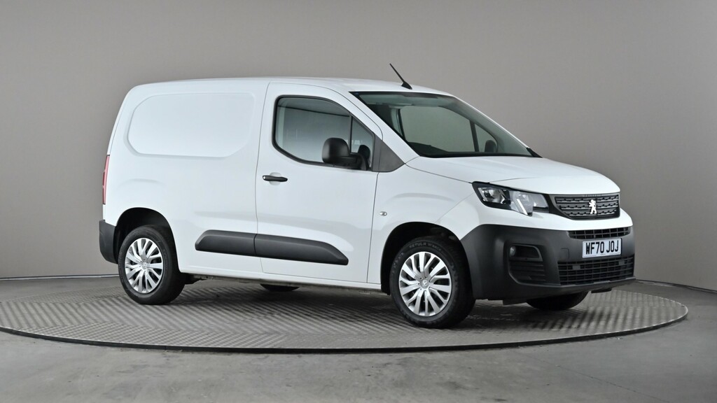 Compare Peugeot Partner 1000 1.2 Puretech 110 Professional Van WF70JOJ White