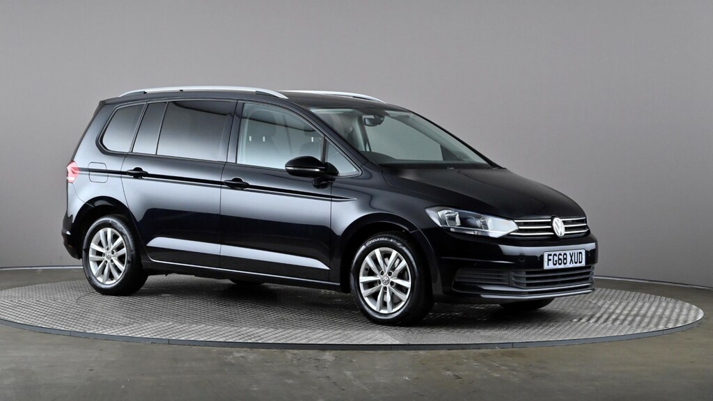 Compare Volkswagen Touran 1.6 Tdi 115 Se Dsg 7 Seats FG68XUD Black