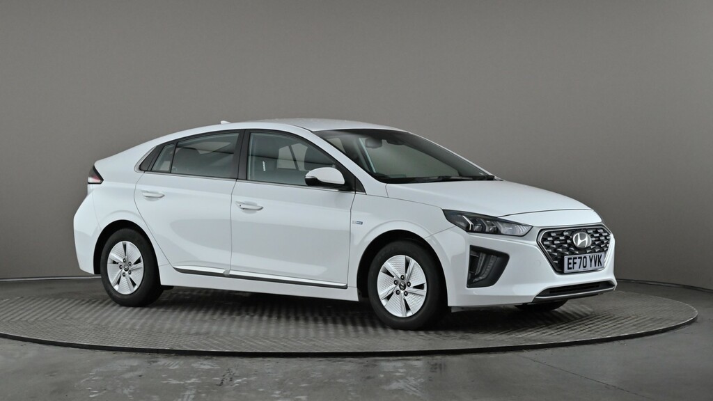 Compare Hyundai Ioniq 1.6 Gdi Hybrid Premium Dct EF70YVK White
