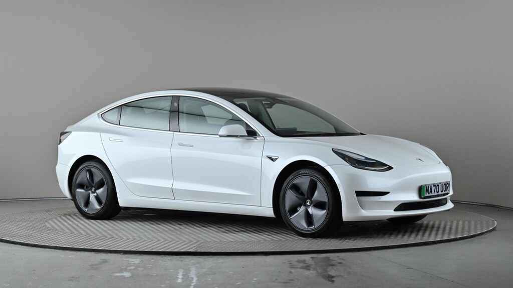 Compare Tesla Model 3 Standard Plus MA70UOR White