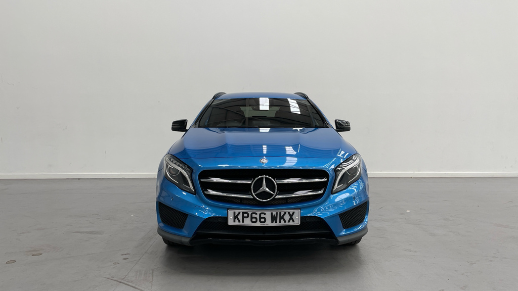 Mercedes-Benz GLA Class Gla 220D 4Matic Amg Line Premium Blue #1