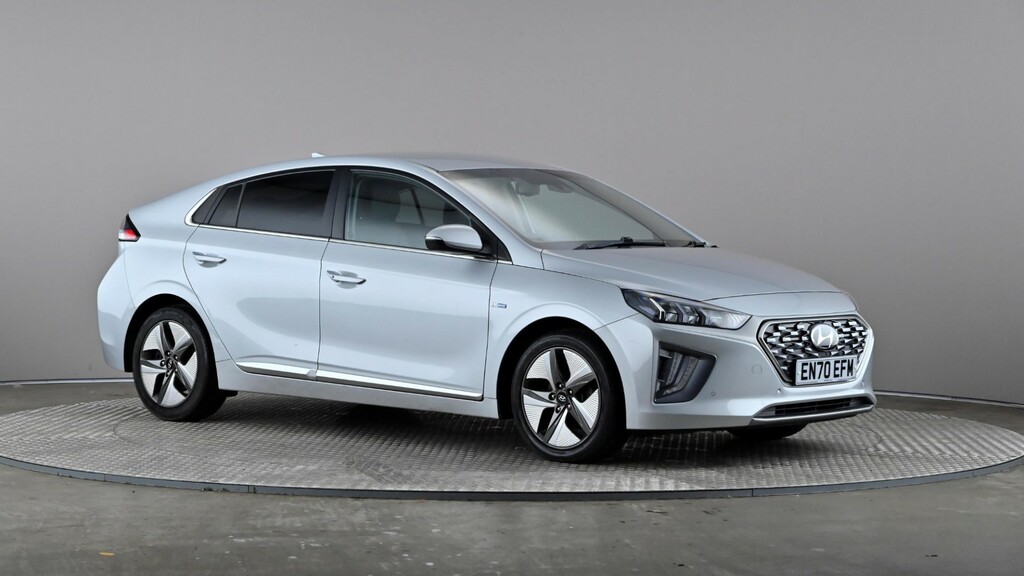 Compare Hyundai Ioniq 1.6 Gdi Hybrid Premium Se Dct EN70EFM Silver