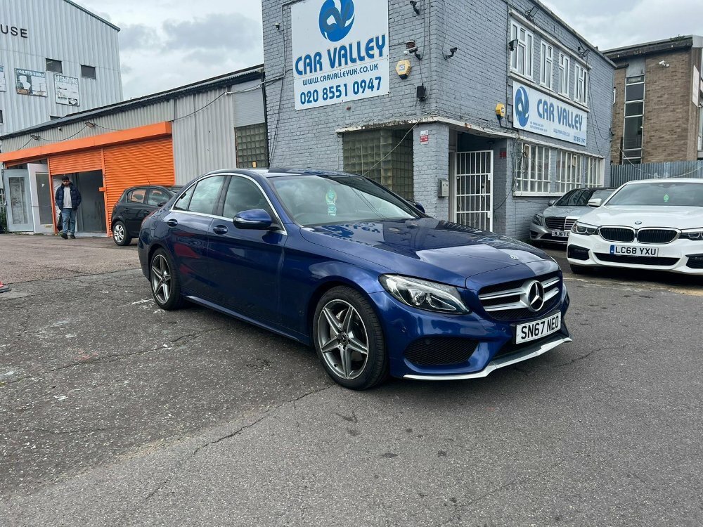 Compare Mercedes-Benz C Class 2.1 C220d Amg Line G-tronic Euro 6 Ss SN67NEO Blue