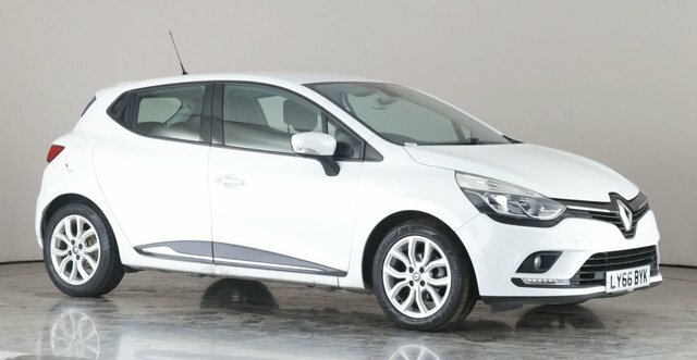 Compare Renault Clio Dynamique Nav Dci LY66BYK White