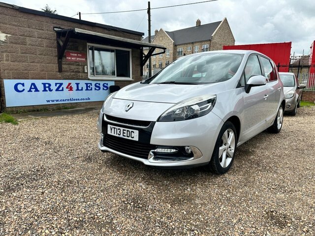 Compare Renault Scenic 1.5L Dynamique Tomtom Dci Edc 110 Bhp YT13EDC Silver